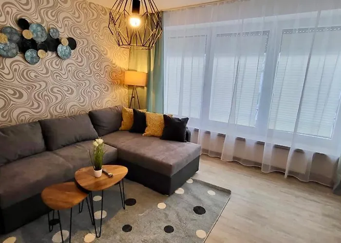 4Rooms Central-Modern Near Mtu With Balcony, The Beach By Lakescape Fewos