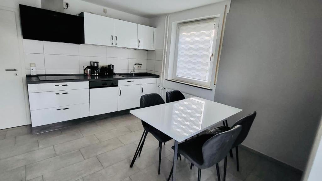 Apartment 4rooms Central-modern Near Mtu With Balcony, The By Lakescape Fewos Friedrichshafen